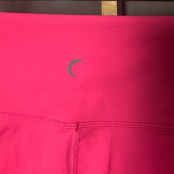 ZYIA Active Hot Pink Light N Tight Leggings - Picture 5 of 7